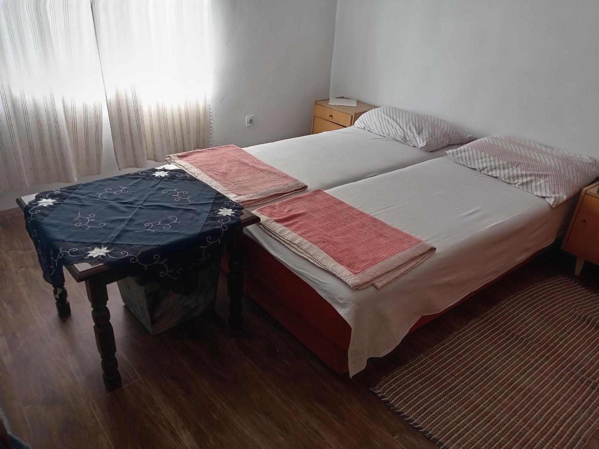 Hostal "Poetsko Cose" Nikole Tesle 86 Morović Exterior foto